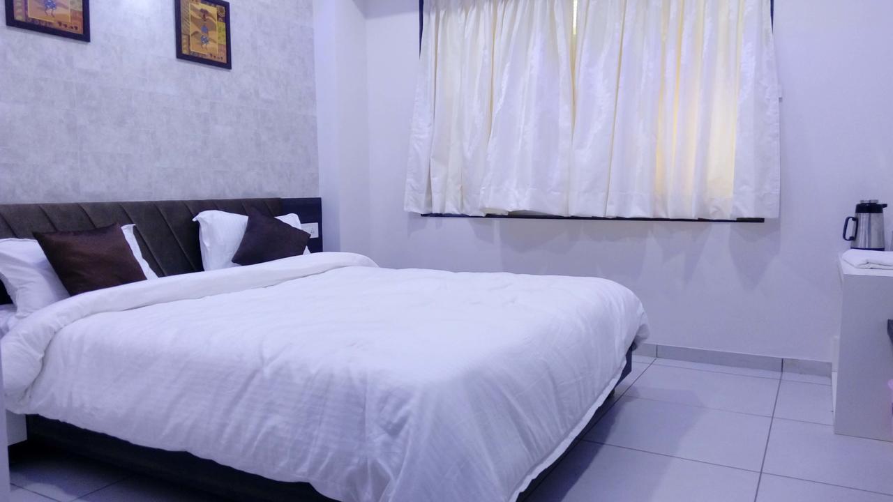 Hotel Best Velly Gandhinagar Exterior photo