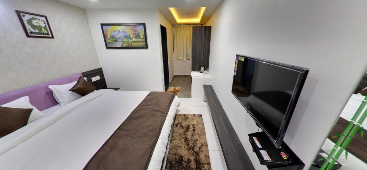 Hotel Best Velly Gandhinagar Exterior photo